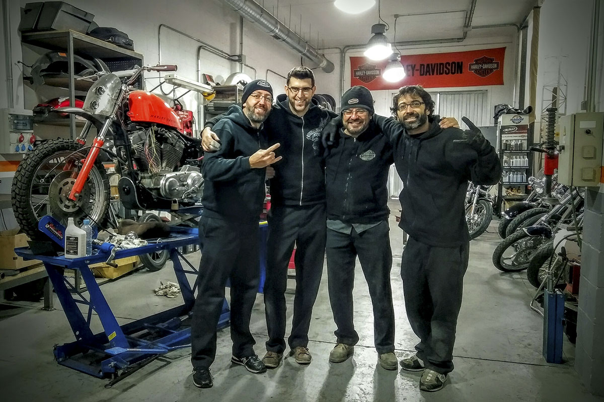 El equipo de AorosHD: de izquierda a derecha, Jose, Miguel, Pedro y Dani. El equipo de AorosHD: de izquierda a derecha, Jose, Miguel, Pedro y Dani.